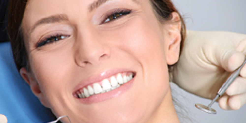 Natural looking veneers in Southgate